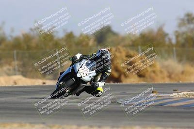 media/Jan-14-2024-SoCal Trackdays (Sun) [[2e55ec21a6]]/Turn 2 (1025am)/